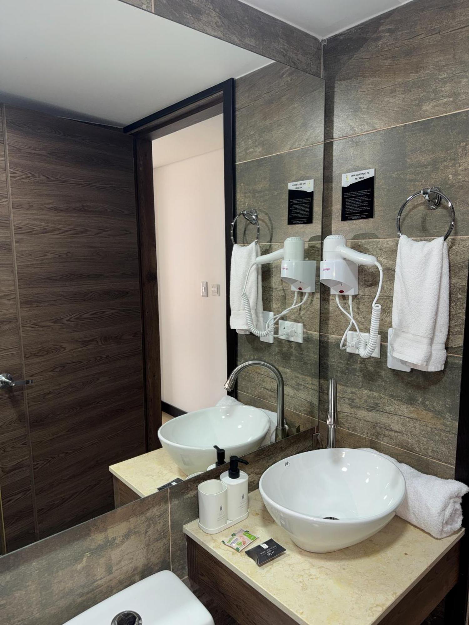 Hotel Wlh Gold 波哥大 外观 照片